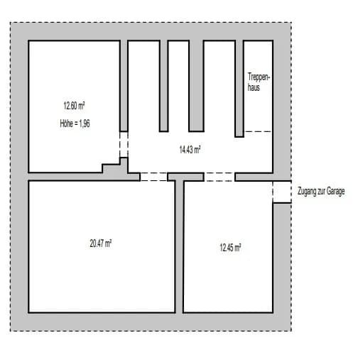 Grundriss des Kellergeschosses mit Flächenangaben der Nutzräume, Treppenhaus und direktem Zugang zur Garage.